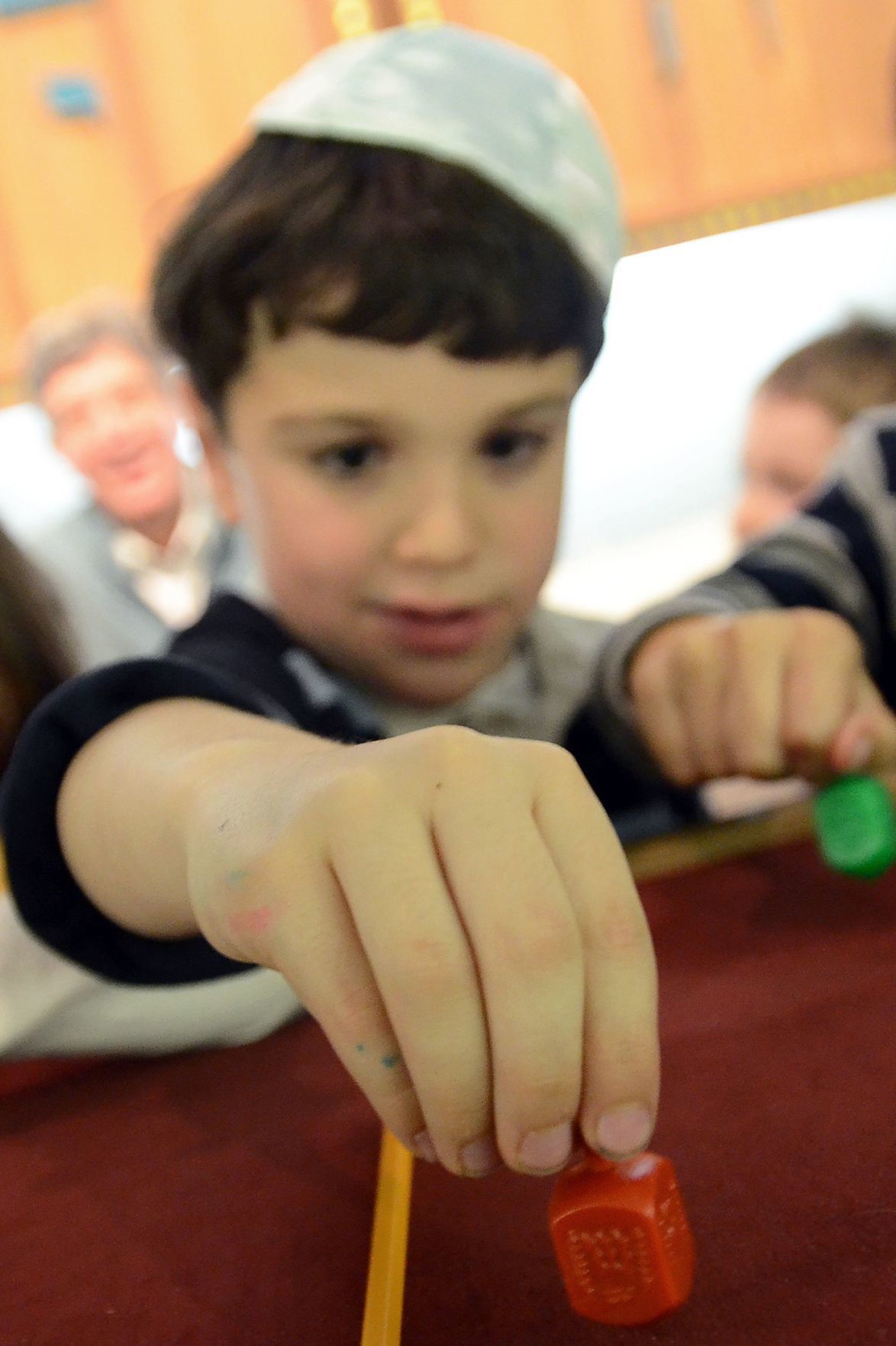 Temple Beth Shalom celebrates the last day of Hanukkah
